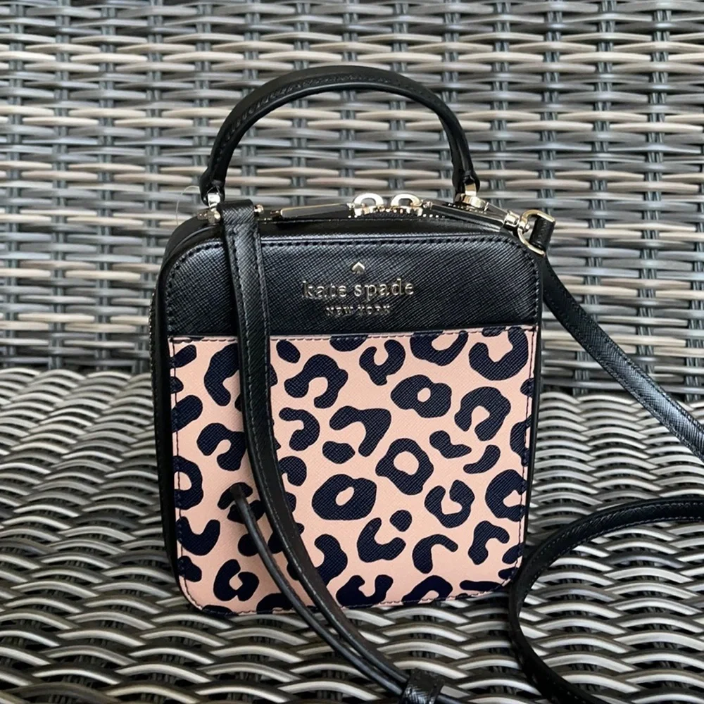 Kate Spade daisy graphic leopard vanity crossbody - Picture 15 of 16